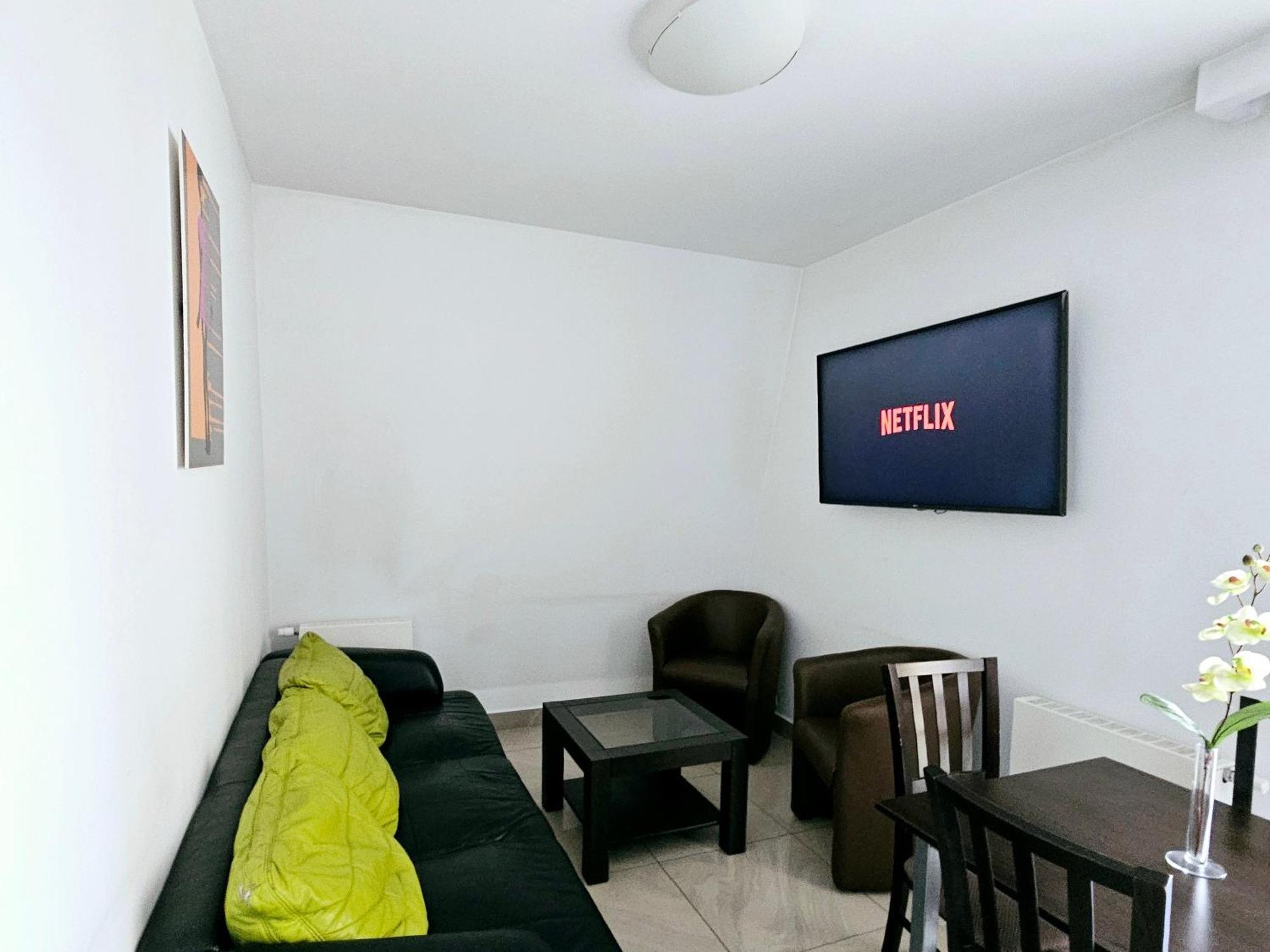 Apartament Quiet Apartment Красков Екстериор снимка