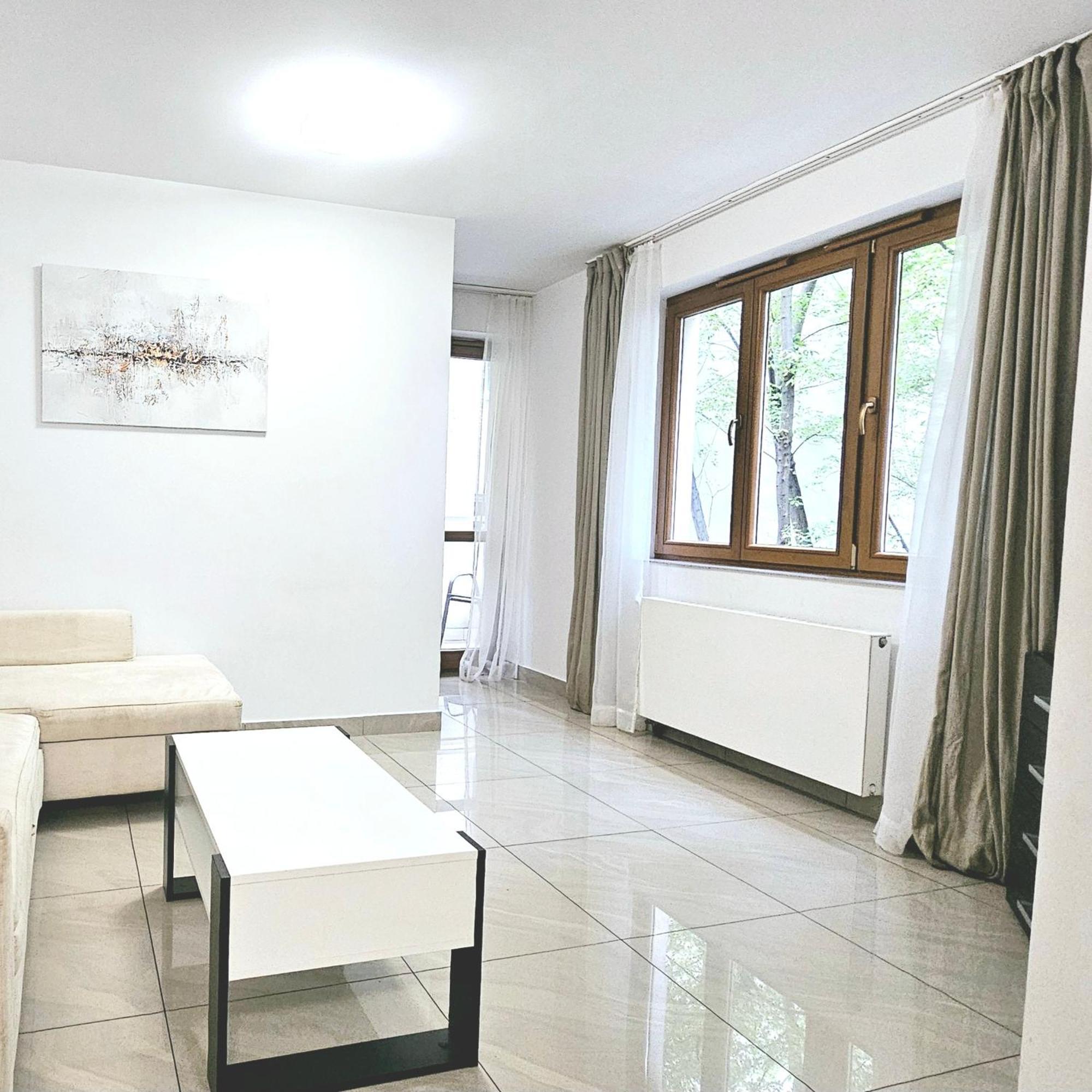 Apartament Quiet Apartment Красков Екстериор снимка